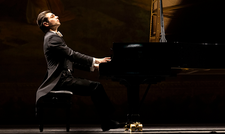 Jean-Paul Gasparian, piano